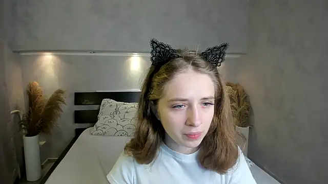 Snapshot of Camilla_Kelly chatting on October 9, 1:17 am Camilla Kelly online show from October 9, 1:17 am