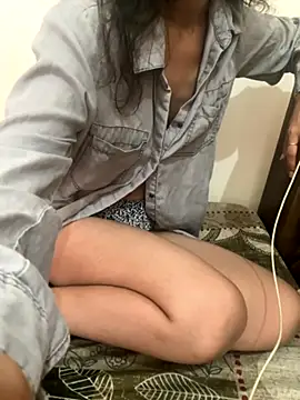 Snapshot of _Maya_zaidi_ chatting on September 18, 8:39 am Maya zaidi online show from September 18, 8:39 am