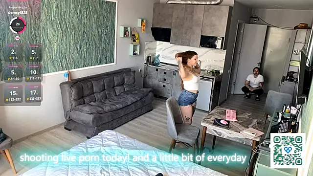 VelvetMiley online show from April 25, 1:41 pm