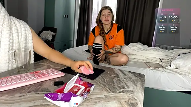 VelvetMiley online show from June 21, 3:45 am