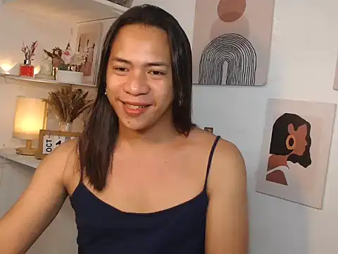 Snapshot of Ursexy_ngaw chatting on October 19, 8:00 pm Ursexy ngaw online show from October 19, 8:00 pm
