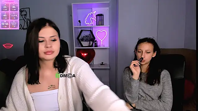 Snapshot of lau_ra_queen chatting on November 26, 10:21 pm lau ra queen online show from November 26, 10:21 pm