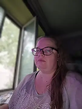 LillyWilly online show from August 4, 8:41 am