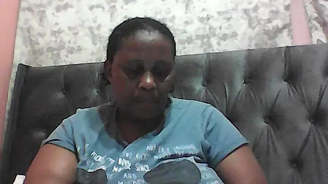 HUGEASSXXXXX online show from October 9, 6:52 pm