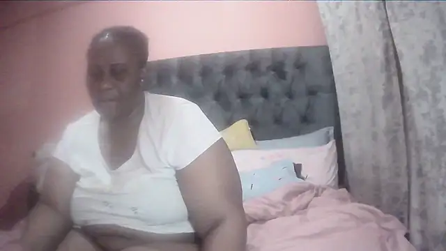 HUGEASSXXXXX online show from March 13, 6:24 pm