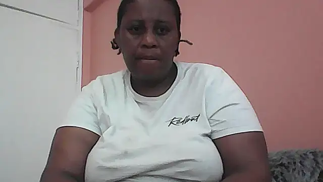 HUGEASSXXXXX online show from October 5, 8:27 am