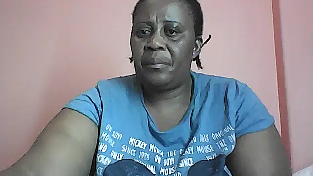 HUGEASSXXXXX online show from October 4, 7:10 am