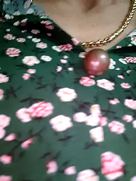 Rosalind xxx online show from February 20, 10:33 pm