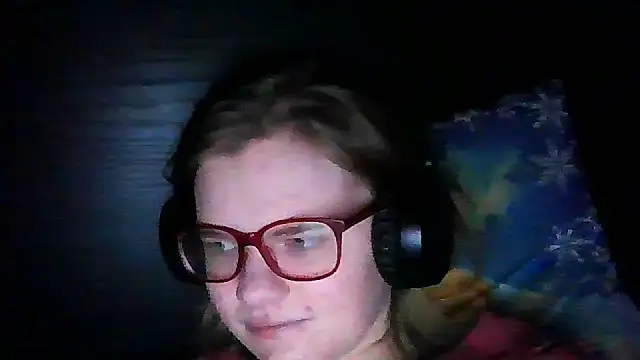 Moonolighta online show from November 7, 4:00 pm