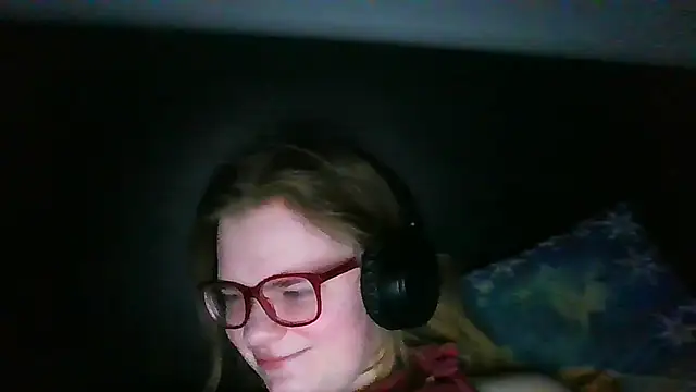 Moonolighta online show from January 12, 2:57 pm