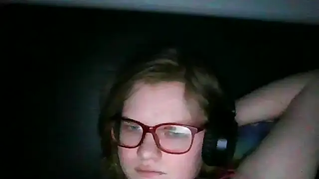 Snapshot of Moonolighta chatting on January 17, 2:53 pm Moonolighta online show from January 17, 2:53 pm