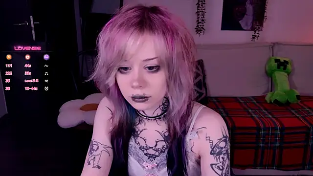 Lollyshy online show from November 15, 10:41 am