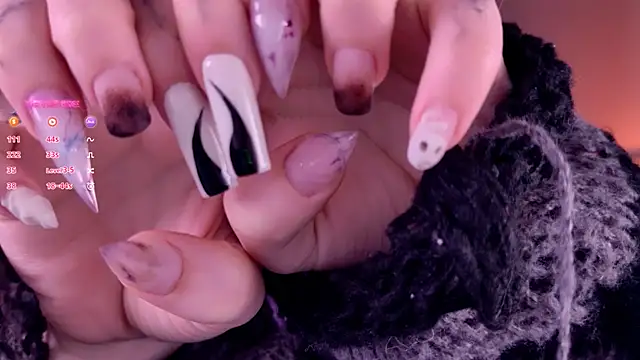 Lollyshy online show from November 19, 9:42 am