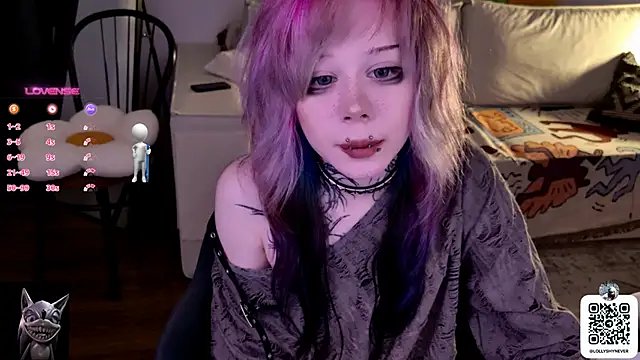 Lollyshy online show from October 10, 11:00 am