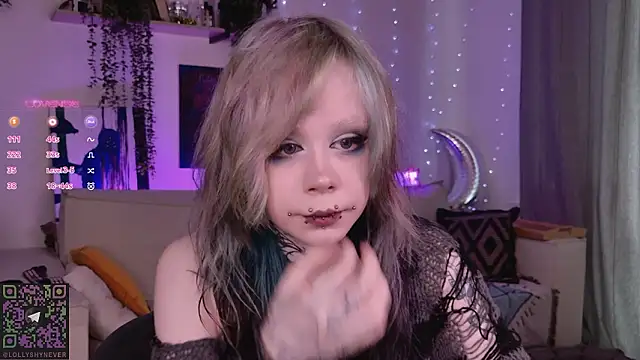 Lollyshy online show from February 22, 9:00 am