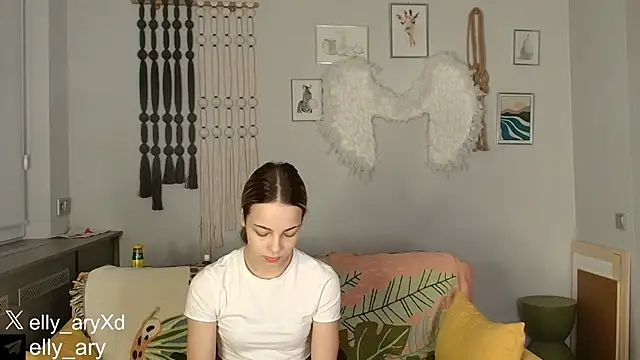 daddyonlyloveme online show from December 18, 9:18 pm