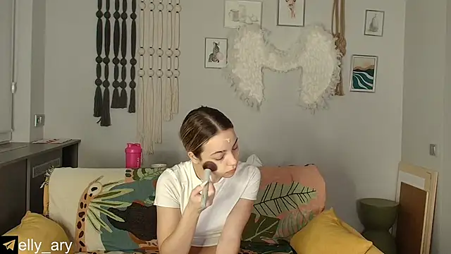 Snapshot of daddyonlyloveme chatting on November 30, 9:15 pm daddyonlyloveme online show from November 30, 9:15 pm