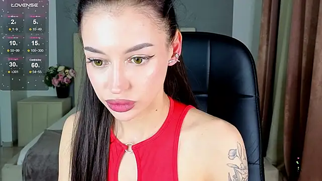 Alexa   Hill online show from September 27, 8:48 pm