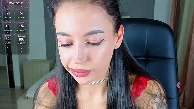 Alexa   Hill online show from September 28, 9:55 pm