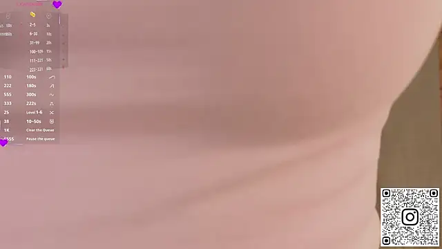 Snapshot of BlushinBloom chatting on October 29, 6:12 am BlushinBloom online show from October 29, 6:12 am