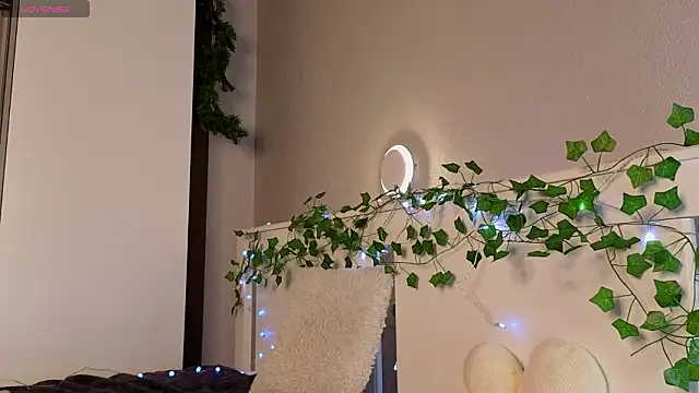 BlushinBloom online show from February 17, 6:33 am