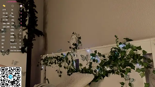 BlushinBloom online show from March 13, 7:02 am