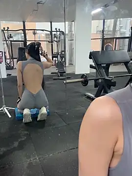 jiajia L online show from March 5, 10:23 am