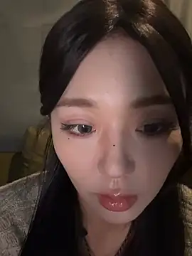 jiajia L online show from March 26, 10:57 am