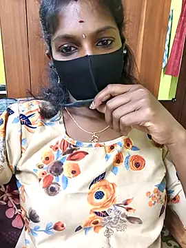 Snapshot of Honey_rosetamil chatting on July 3, 6:09 am Honey rosetamil online show from July 3, 6:09 am