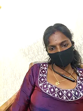 Snapshot of Honey_rosetamil chatting on June 30, 3:56 pm Honey rosetamil online show from June 30, 3:56 pm