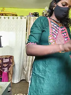 Snapshot of Honey_rosetamil chatting on June 11, 2:53 am Honey rosetamil online show from June 11, 2:53 am