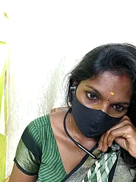 Snapshot of Honey_rosetamil chatting on June 13, 1:14 am Honey rosetamil online show from June 13, 1:14 am