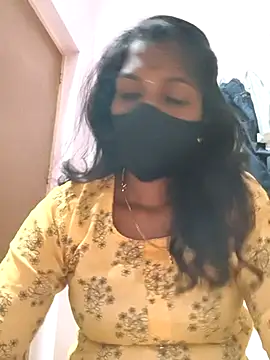 Snapshot of Honey_rosetamil chatting on December 22, 6:19 pm Honey rosetamil online show from December 22, 6:19 pm