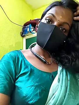 Snapshot of Honey_rosetamil chatting on June 19, 5:57 am Honey rosetamil online show from June 19, 5:57 am