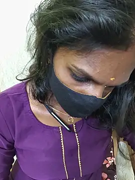 Snapshot of Honey_rosetamil chatting on June 11, 6:38 pm Honey rosetamil online show from June 11, 6:38 pm