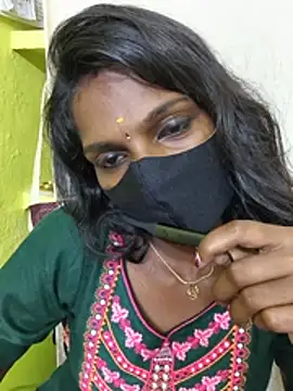 Snapshot of Honey_rosetamil chatting on June 10, 7:04 pm Honey rosetamil online show from June 10, 7:04 pm
