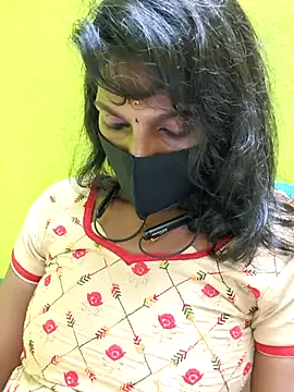 Snapshot of Honey_rosetamil chatting on June 14, 7:15 pm Honey rosetamil online show from June 14, 7:15 pm
