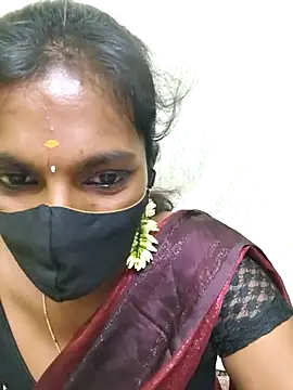 Honey rosetamil online show from April 10, 6:15 pm