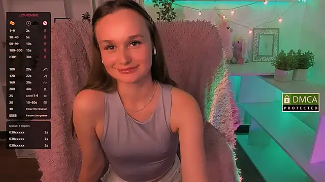 Lara Vest online show from October 2, 8:23 pm