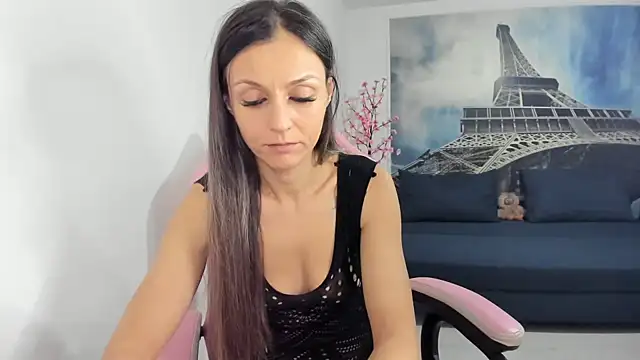 RheaEtthan online show from February 3, 9:09 pm