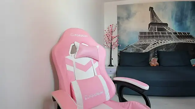 RheaEtthan online show from April 18, 11:12 am