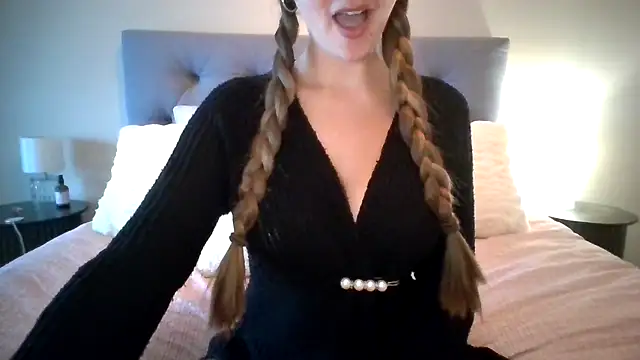 Snapshot of TaylorWest62 chatting on October 21, 12:48 pm TaylorWest62 online show from October 21, 12:48 pm