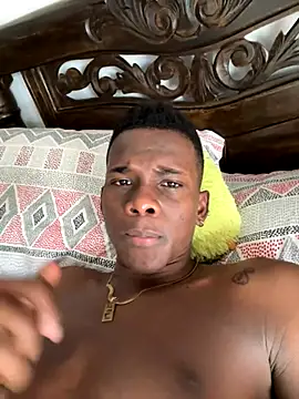 Snapshot of Brycce_santos chatting on September 29, 4:01 pm Brycce santos online show from September 29, 4:01 pm