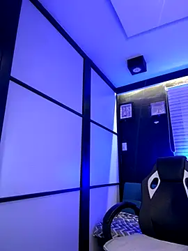 Snapshot of Brycce_santos chatting on November 11, 3:51 pm Brycce santos online show from November 11, 3:51 pm