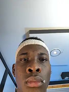 Snapshot of Brycce_santos chatting on October 25, 4:07 pm Brycce santos online show from October 25, 4:07 pm