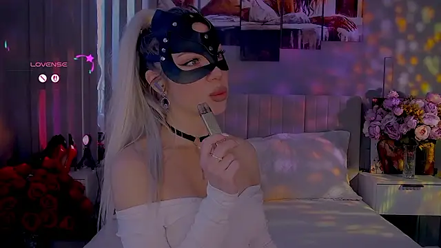 black cat-11 online show from March 2, 7:37 am