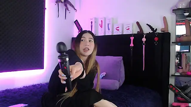 karlamoon23 online show from November 26, 10:32 pm