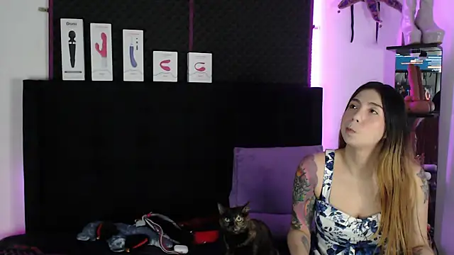 karlamoon23 online show from December 21, 10:43 pm