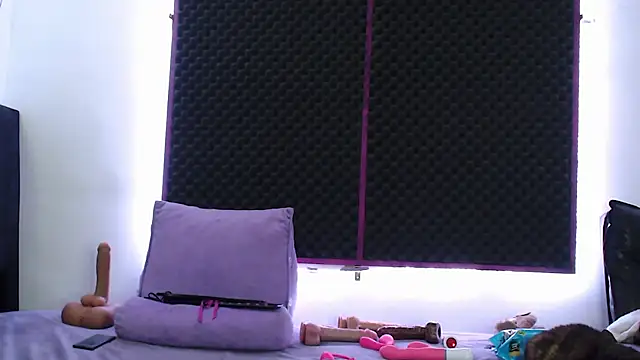 karlamoon23 online show from October 25, 1:12 pm