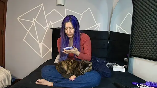 karlamoon23 online show from February 19, 1:24 am